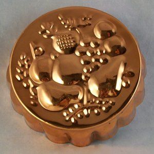 Vintage Round Copper Fluted Fruit Cluster Mold Korea 8"